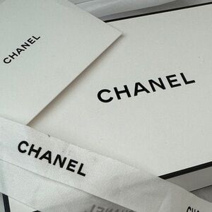 CHANEL White Box with Ribbons and Card